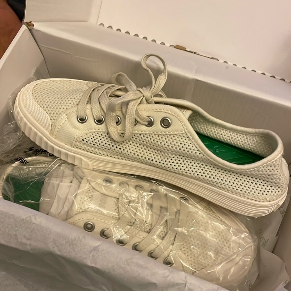 TRETORN mesh sneakers